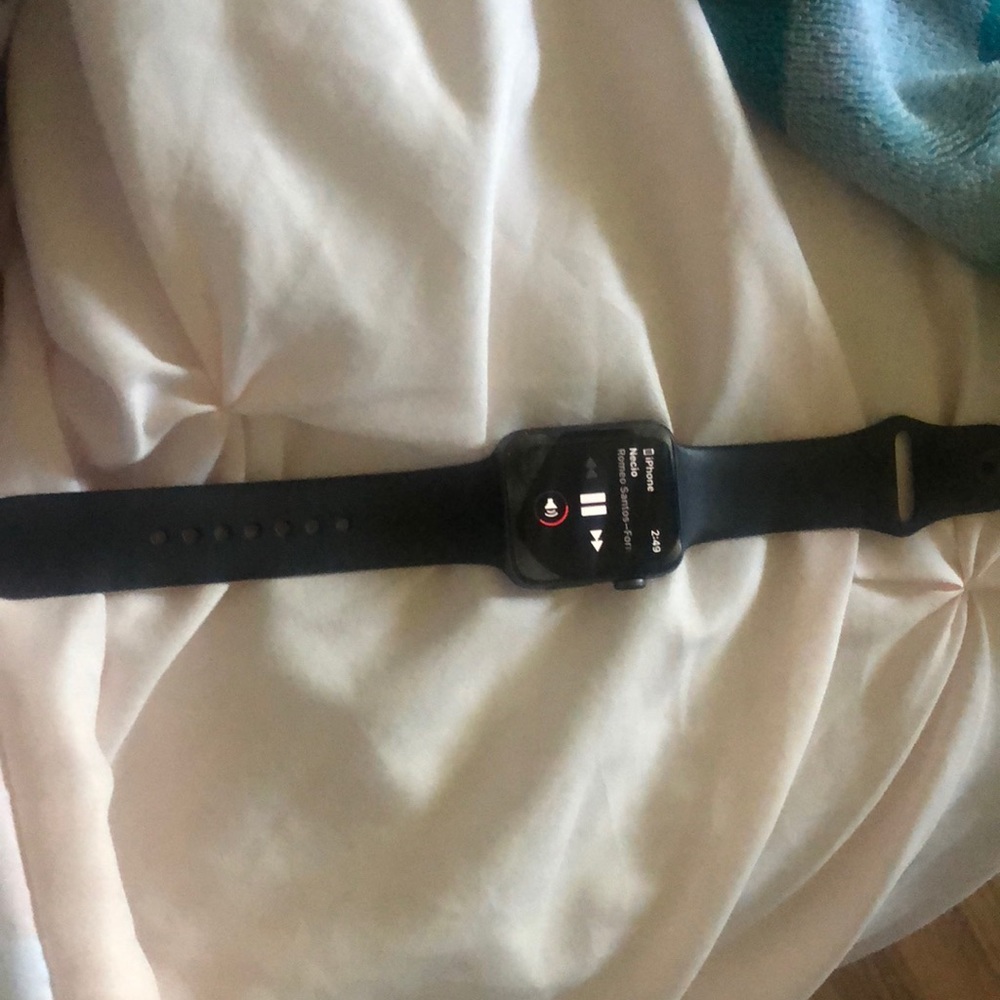 Apple Watch series 3 42mm brand new used twice